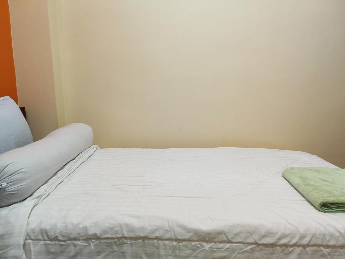 Balqies Homestay Syariah Makassar Mitra Reddoorz ภายนอก รูปภาพ